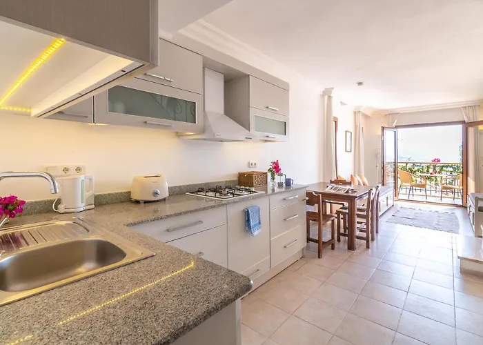 Korsan No.12 Apart Otel Kaş